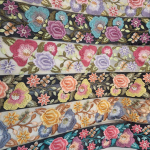 Encaje bordado de flores cosido a mano de nuevo diseño, encaje de borde de vestido - Product Image 1