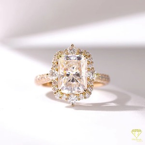 Anillo de compromiso de moissanita de excelente calidad, piedra de corte radiante, diamante, propuesta elegante para mujer, disponible al mejor precio - Product Image 3