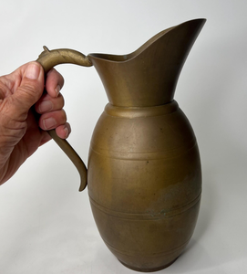 Jarra de Metal Vintage florero desgastado acabado latón florero largo patrón Floral para el hogar sala de estar y boda - Product Image 5