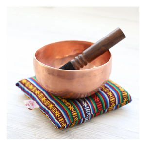 Nuevos Cuencos Tibetanos Pulidos para Meditación, Sonido Terapéutico y Yoga, Hechos a Mano, Ecológicos y Equilibrados - Product Image 4