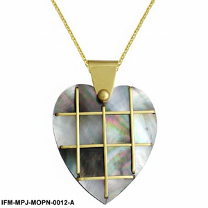 Collier en nacre en forme de cœur avec superposition en treillis doré, pendentif en coquille de nacre noire, bijoux en forme de cœur irisé, cadeau romantique pour elle - Product Image 2