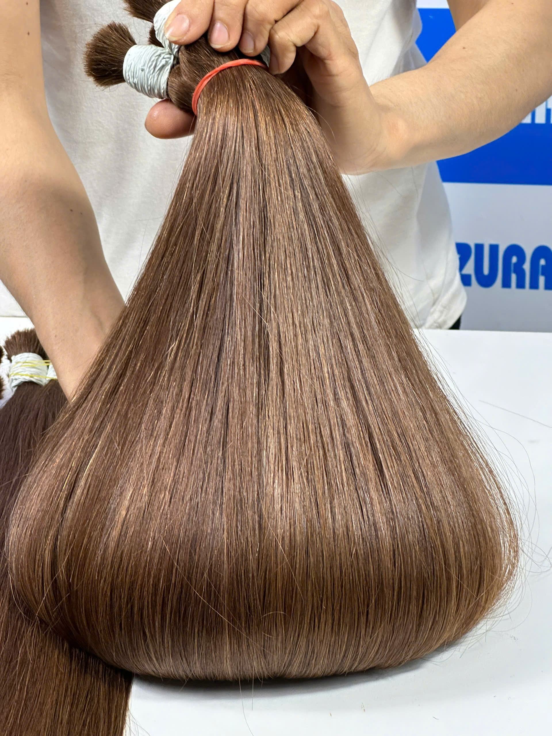 สีน้ำตาล