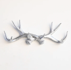 Décoration murale tête de cerf artisanale moderne en métal naturel motif vertical suspendu design écologique 4in pour les occasions d'anniversaire - Product Image 3