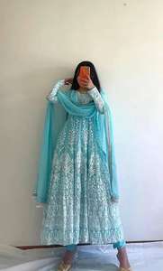 PRESENTANDO BATA ANARKALI BORDADA DE NUEVO DISEÑADOR BONITO ESTILO INDIO PARA MUJERES Y NIÑAS A PRECIO AL POR MAYOR - Product Image 4