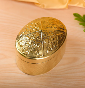 ชามทรงรีพร้อมฝาทองเหลืองทรงไข่ที่สง่างามทำจากทองเหลืองอินเดียแบบดั้งเดิม - Product Image 5