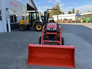 Tractor de 40 HP LX2620SUHSD 2025 con Caja de Cambios y Motor - Product Image 3