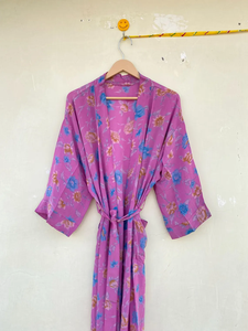 Robe Kimono d'été en soie unisexe Style vintage Vie quotidienne Robe de chambre douce et confortable avec une caractéristique lisse pour l'automne et le printemps - Product Image 6