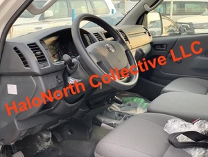 Minibús Toyota Hiace 2024 con Techo Plano, 15 Plazas, Diésel, Transmisión Manual, Volante a la Izquierda, Euro 3, Minibús Japonés - Product Image 4