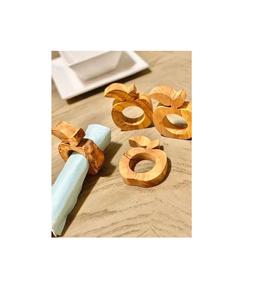 Juego de servilleteros de madera hechos a mano tradicional para Decoración de mesa rústica eventos festivos o recepción de bodas - Product Image 1