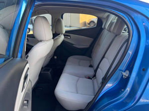 Yaris 2019 Usado en Excelentes Condiciones, Sedán con Tracción Delantera, Color Azul, Gasolina, 6 Velocidades, 106 HP, Transmisión de Rendimiento - Product Image 3