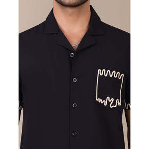 Ensemble coordonné pour homme Amanush en coton noir brodé, chemise à manches courtes à col cranté et short, tenue décontractée d'été en 2 pièces - Product Image 2