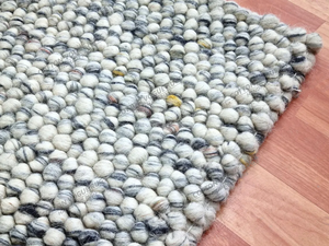Alfombra de Lana Pebble, Alfombra Kilim Tejida a Mano, Alfombra de Lana Gruesa, una Nueva Adición de Lana Fresca a Cualquier Espacio Interior con Tonos Mezclados - Product Image 6