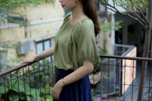 15% Lino y 85% Mezcla de rayón Tejido de alta calidad Blusa formal suelta transpirable Manga corta Elegancia relajada - Product Image 3