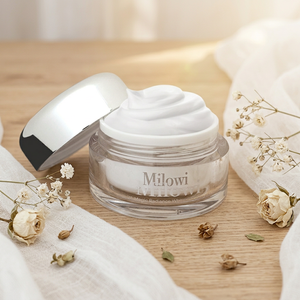 CREMA BLANQUEADORA MILOWI V2 MAGIC RADIANCE 50g Crema Antiarrugas de Aclarado Inmediato para una Piel Hidratada y Radiante - Product Image 1