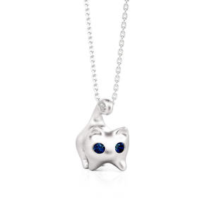 Collier pendentif Jeulia en or plaqué avec diamants et perles, motif queue de chat, lune et papillon - Product Image 1