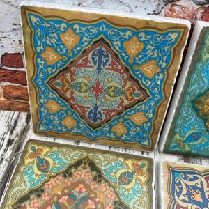 Fournisseur indien de dessous-de-verre en mosaïque de verre faits à la main et colorés - Écologiques et réutilisables pour les réceptions à domicile et les cadeaux en gros - Product Image 4