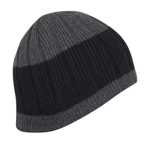 Bonnet en tricot bicolore gris anthracite et noir pour homme et femme, doux et extensible, avec petit patch en cuir avec logo, idéal pour l'hiver - Product Image 6