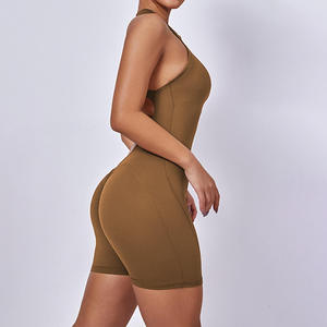 Ensemble de yoga écoresponsable pour femme : Legging taille mi-haute extensible dans quatre directions et brassière de sport dos croisé - Product Image 6