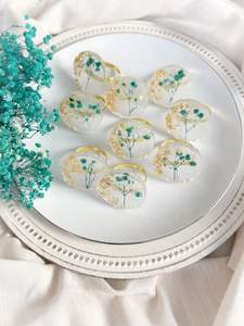 Stylish resin napkin rings with <b>hand</b> <b>molded</b> detailing <b>for</b> upscale kitchen setups and festive dinner tables - Product Image 4