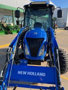 Tractor utilitario compacto New Hollandd Boomer 55 T4B - Product Image 5