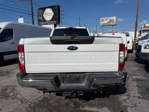 2026 pour F-250 Super Duty XL Nouveau Toit métallique foncé avec galerie de toit et caméra de recul, conduite à gauche, transmission automatique, à vendre - Product Image 5