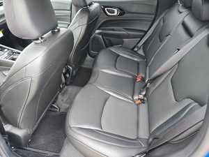 Jeep Compass Latitude 2025, Bien Cuidado y Limpio - Product Image 4