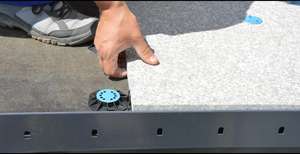 เรโนพลาสต์ ®   แผ่นรองพื้นระเบียง SMART Terrace Pads, ขายึดพลาสติกปรับระดับได้อเนกประสงค์สำหรับพื้นยก, ระเบียง, ลานบ้าน, ฐานรองยกพื้น - Product Image 5