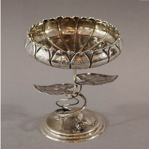 Food Safe Brass Dessert Decorative Bowl for Snacks Decorative Dish for Gifts and Decoration Japanese <b>Flower</b> Design - Product Image 2