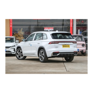 Voitures Geely Monjaro 2.0T disponibles pour la vente en gros avec livraison rapide et qualité supérieure - Product Image 1