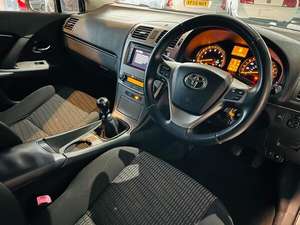 TOYOTA AVENSIS 1.8 d'occasion 2011, conduite à gauche/droite - Product Image 4