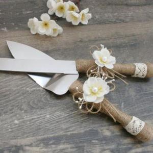 Serveur à gâteau durable et écologique fabriqué à partir de matériaux biodégradables avec une excellente durabilité et un savoir-faire élégant - Product Image 1