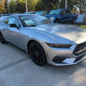 Nuevo para Mustang EcoBoost 2025, Automático, R16, Interior Oscuro, Portaequipajes Metálico, Cámara Trasera - Product Image 1