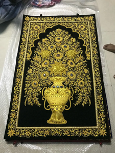 Alfombra Zari Art con piedras Alfombra India hecha a mano de alta demanda para exhibición étnica y regalos tradicionales - Product Image 3