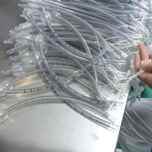 Chatarra de PVC blando de primera calidad de tubos médicos, plástico reciclado para aplicaciones industriales, material de fabricación ecológico - Product Image 1