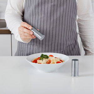 Juego de Salero y pimentero de acero inoxidable | Dispensadores de especias con tapas seguras para restaurantes, catering y suministros de cocina a granel - Product Image 3