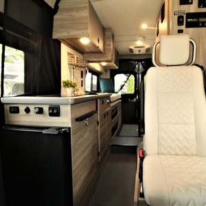Meilleures ventes 2023 W_INNEBAGO SOLIS 59PX Luxe - Product Image 2