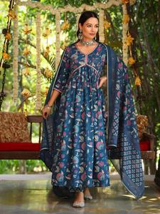 Nouvelle variété d'élégance habillage tendance dernier pantalon Kurti en coton de créateur avec Dupatta avec fournisseur de travail imprimé d'Inde - Product Image 6