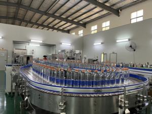 Ligne de production industrielle de remplissage d'eau minérale en bouteille à petite échelle entièrement automatique, eau pure, eau gazeuse - Product Image 5