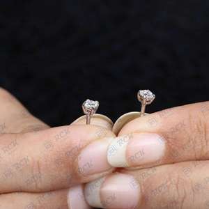 0,70 CTW corte redondo solitario Moissanite pendientes para mujer/regalo de aniversario joyería para sus tachuelas de diamante - Product Image 4