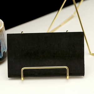 Elegante tarjetero de color dorado para escritorio de oficina Soporte de exhibición de metal simple y elegante para tarjetas de visita o notas - Product Image 1