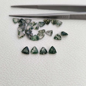Piedra preciosa suelta pulida de corte trillón facetado de ágata de musgo verde Natural de 5mm piedras semipreciosas de la mejor calidad a precio mayorista - Product Image 3