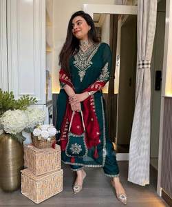 Fantaisie chinon soie broderie séquence travail haut bas avec dupatta prêt à porter kurta ensemble prix de gros - Product Image 1