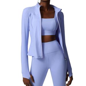 Ensemble de vêtements de sport de fitness 3 pièces pour femmes, décoration en forme de V, motif uni, tenue de yoga, personnalisable, XS XXL devant - Product Image 1