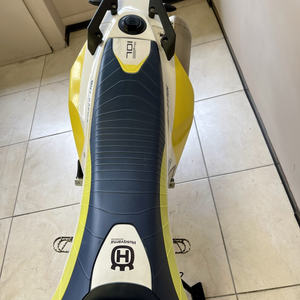 Pour HUSQVARNA 701 ENDURO Moto tout-terrain 2 temps avec embrayage manuel et moteur sans balais - Product Image 5