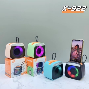 Haut-parleur portable X-922 avec lumière LED RGB, basses profondes, radio FM, lecteur de musique pour fêtes en plein air, haut-parleur sans fil - Product Image 3