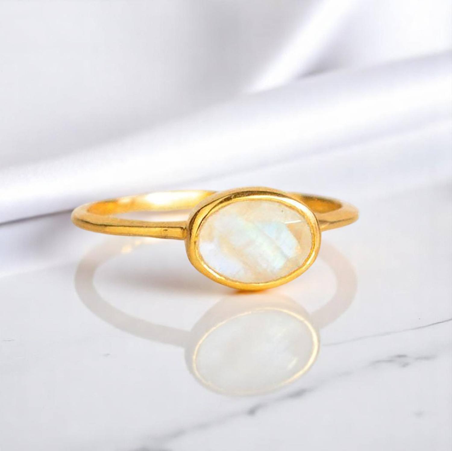 Rainbow Moonstone Gold