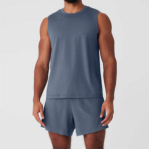 Camiseta sin mangas ajustada para hombre, material ligero y cómodo para uso diario informal, suave para actividades de entrenamiento de gimnasia, diseño de cuello - Product Image 5