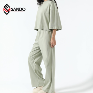 ชุดวอร์มผ้าคอตตอนโอเวอร์ไซส์ผ้า100% มีฮู้ดเปิดไหล่ตกไซส์สำหรับผู้ชายผู้หญิงและเด็กโลโก้ปักออกแบบได้ตามต้องการ - Product Image 1