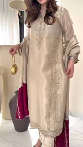 Conjunto de Top y Dupatta Tradicional de Diseño Elegante, Tela Pura con Bordado, Dupatta de 2.20m de Largo, Secado Rápido, para Fiestas - Product Image 5