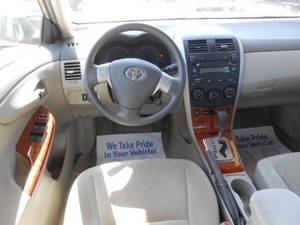 Toyota Corolla XL-E 2009 Usado, Volante a la Izquierda - Product Image 4